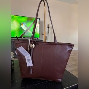 NWT Lucky Brand Salz Leather Tote Bag in cappuccino brown with zip top